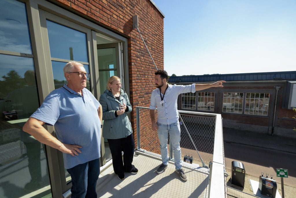overdracht-sleutels-nieuwbouw-appartementen-bewoners-weefmeester-tiwos-tilburg